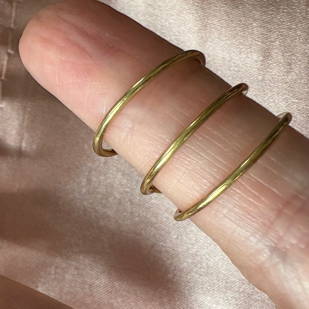 Julie Vos Set of Three Stackable Rings - Picture 4 of 5
